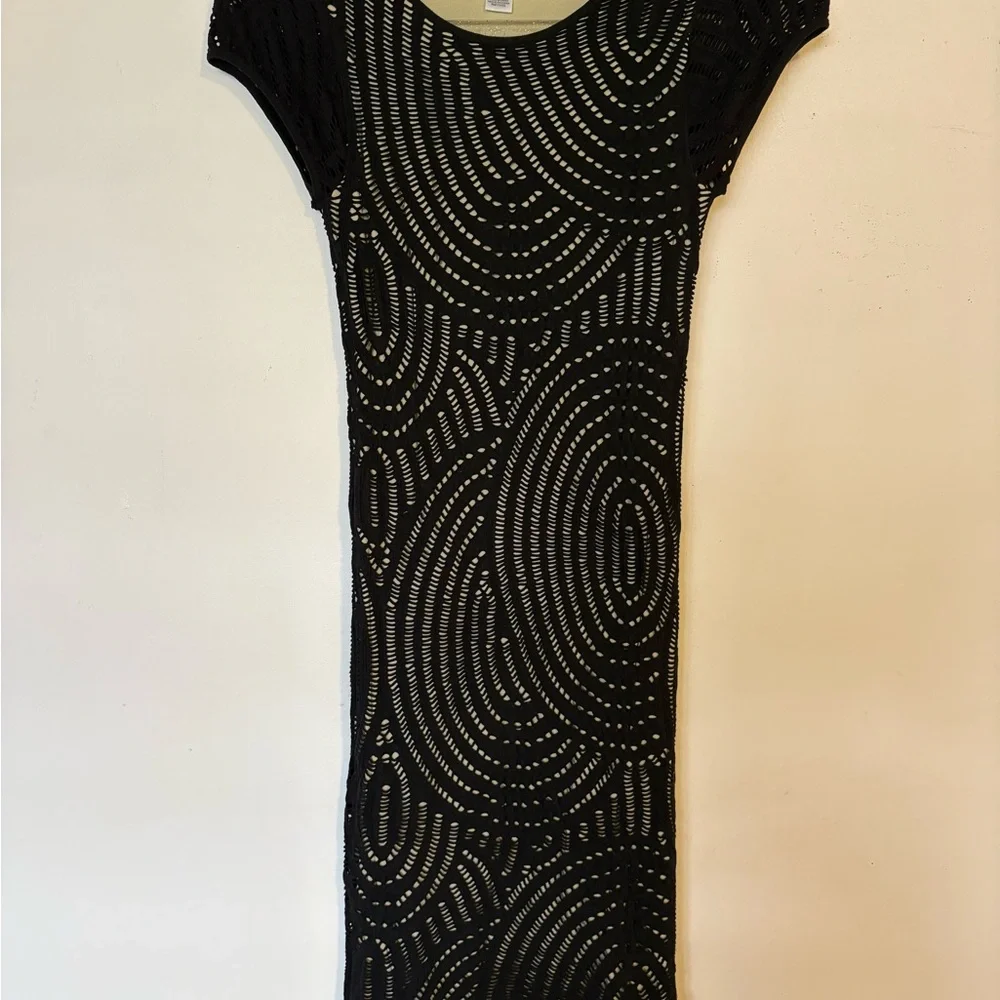 Black Patterned Bodycon Dress - Picture 2 of 4